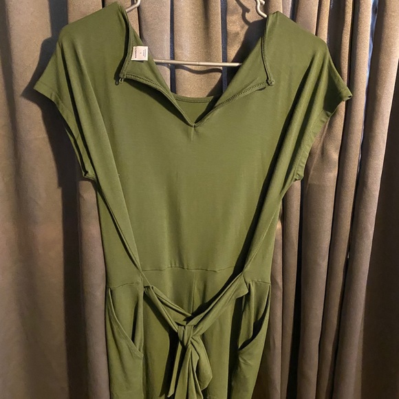 Never worn - Picture 2 of 2